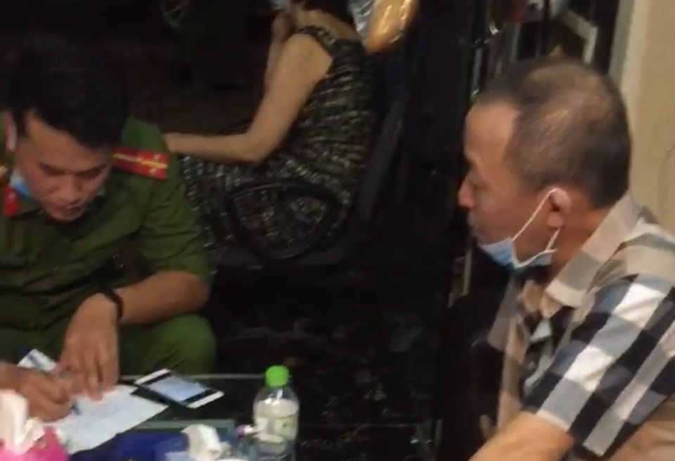 Công an quận Hải An: Yêu cầu quán karaoke Rumba Club dừng ngay hoạt động kinh doanh trái phép